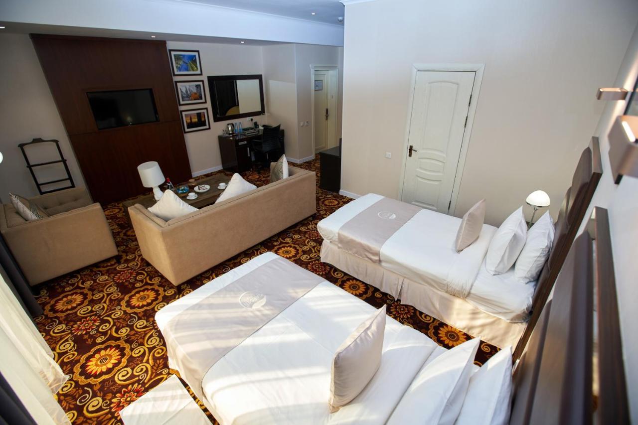 Garden Hotel Μπισκέκ Εξωτερικό φωτογραφία